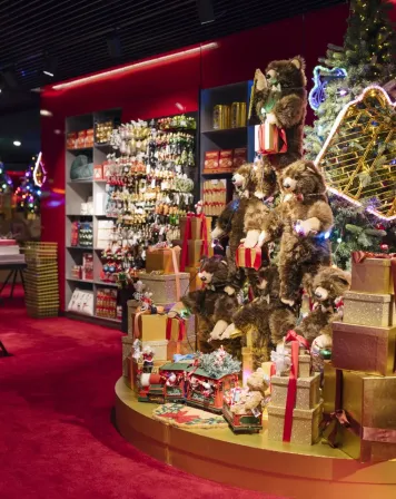 Een magische kerst bij de Bijenkorf: maak kennis met de Bijenkorf familie