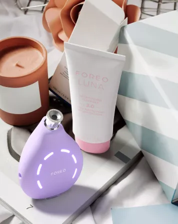 Zeg gedag tegen pigmentatie, onzuiverheden en mee-eters met FOREO's KIWI™ derma en KIWI™